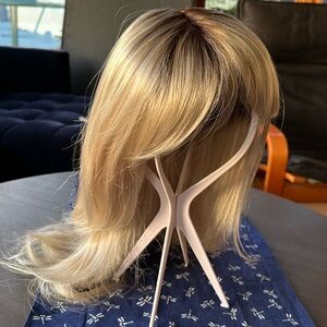 New long blond wig - Angela in champagne rooted by Rene of Paris